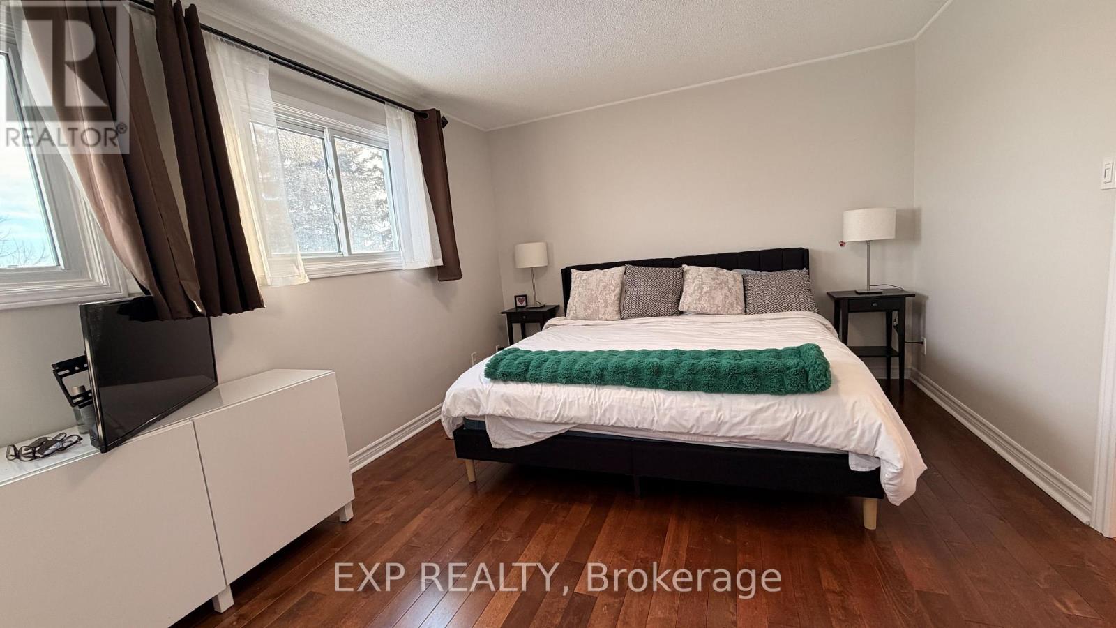 7 Rak Court, Bradford West Gwillimbury, Ontario  L3Z 2X2 - Photo 18 - N12873454