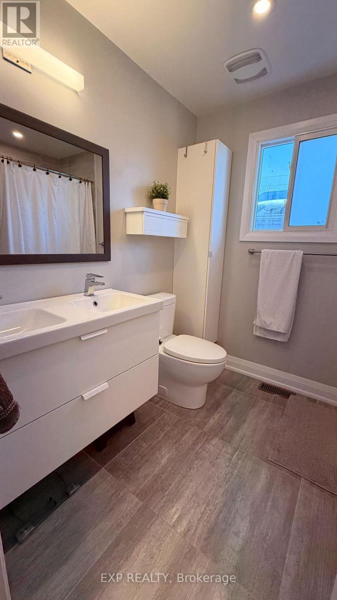 7 Rak Court, Bradford West Gwillimbury, Ontario  L3Z 2X2 - Photo 21 - N12873454