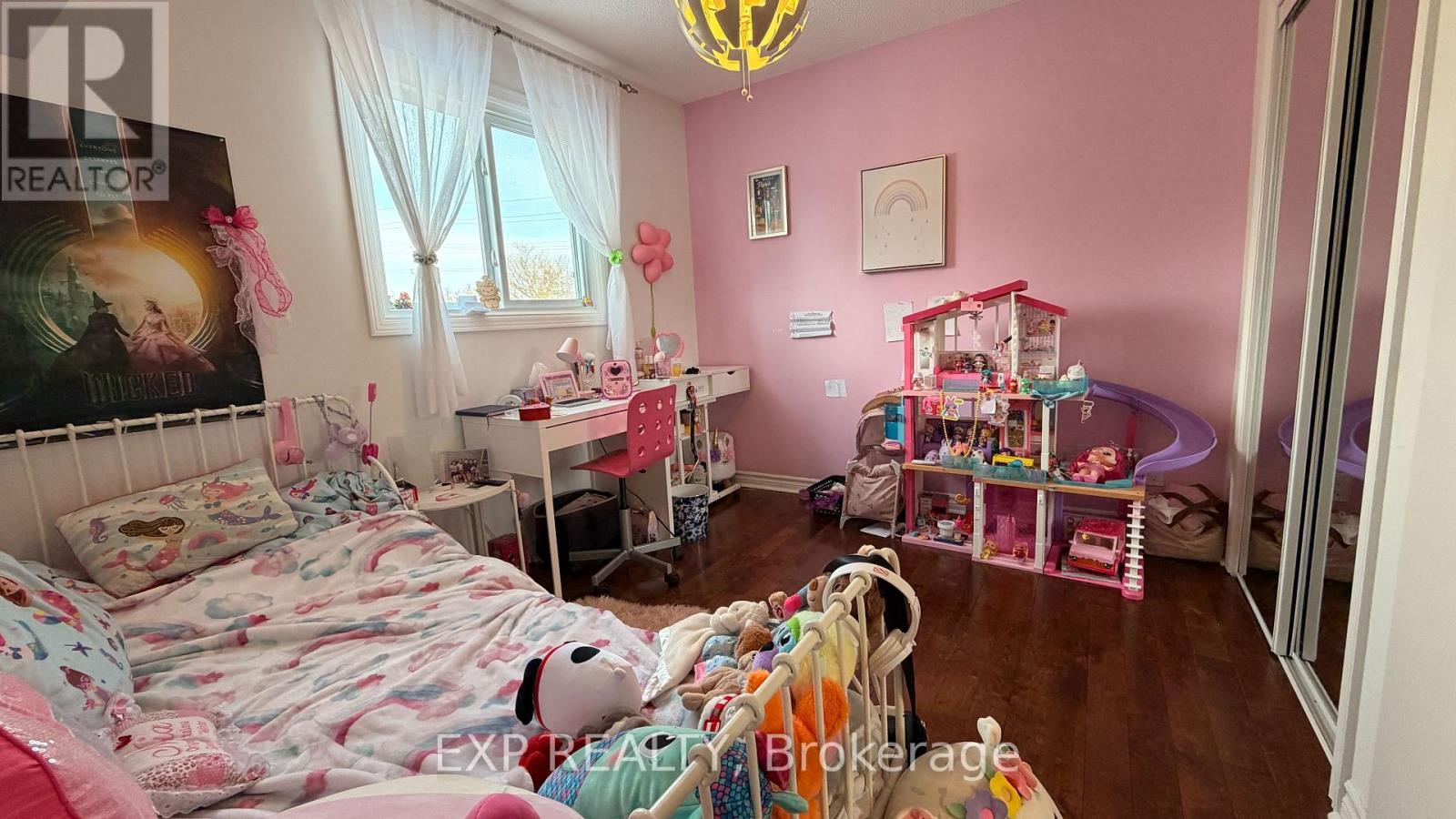 7 Rak Court, Bradford West Gwillimbury, Ontario  L3Z 2X2 - Photo 25 - N12873454