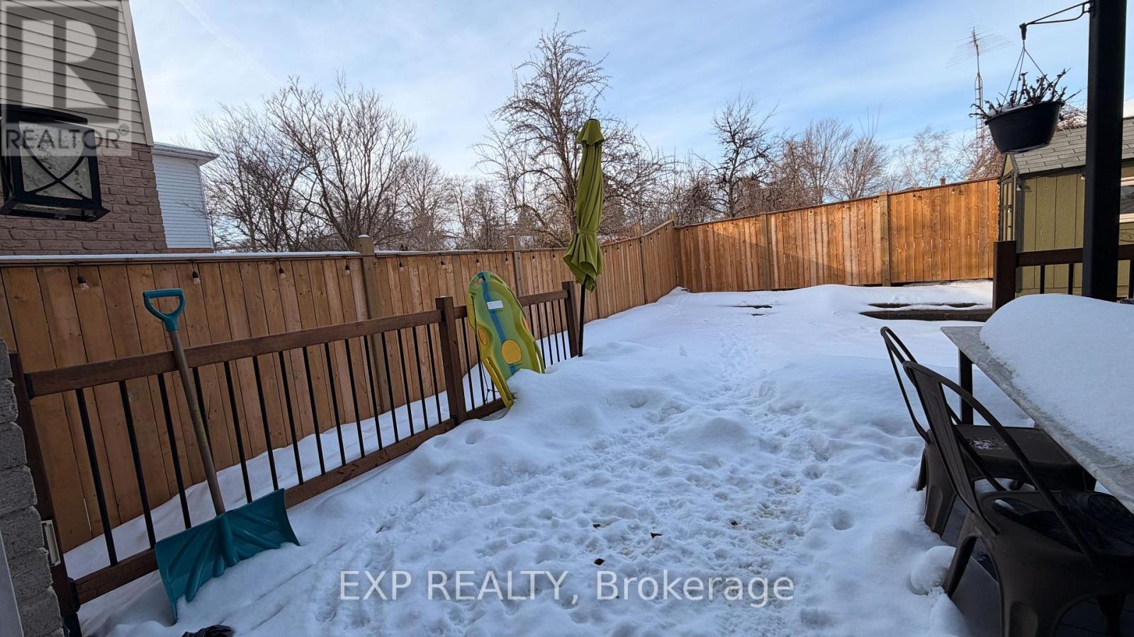 7 Rak Court, Bradford West Gwillimbury, Ontario  L3Z 2X2 - Photo 35 - N12873454