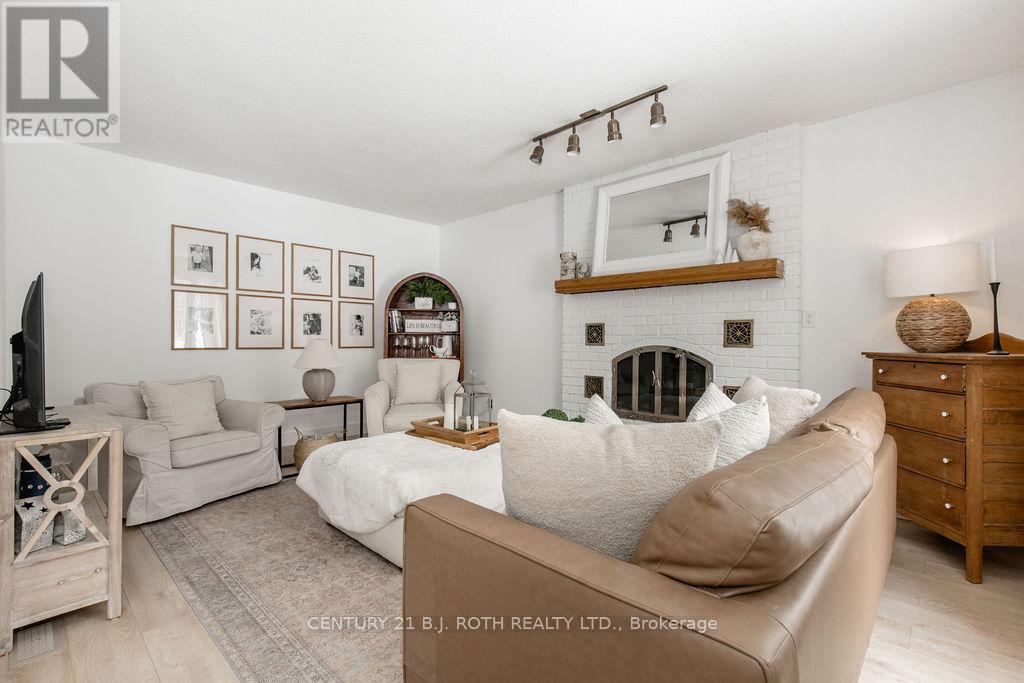 7 Priest Avenue, Springwater, Ontario  L9X 0G9 - Photo 11 - S12873340