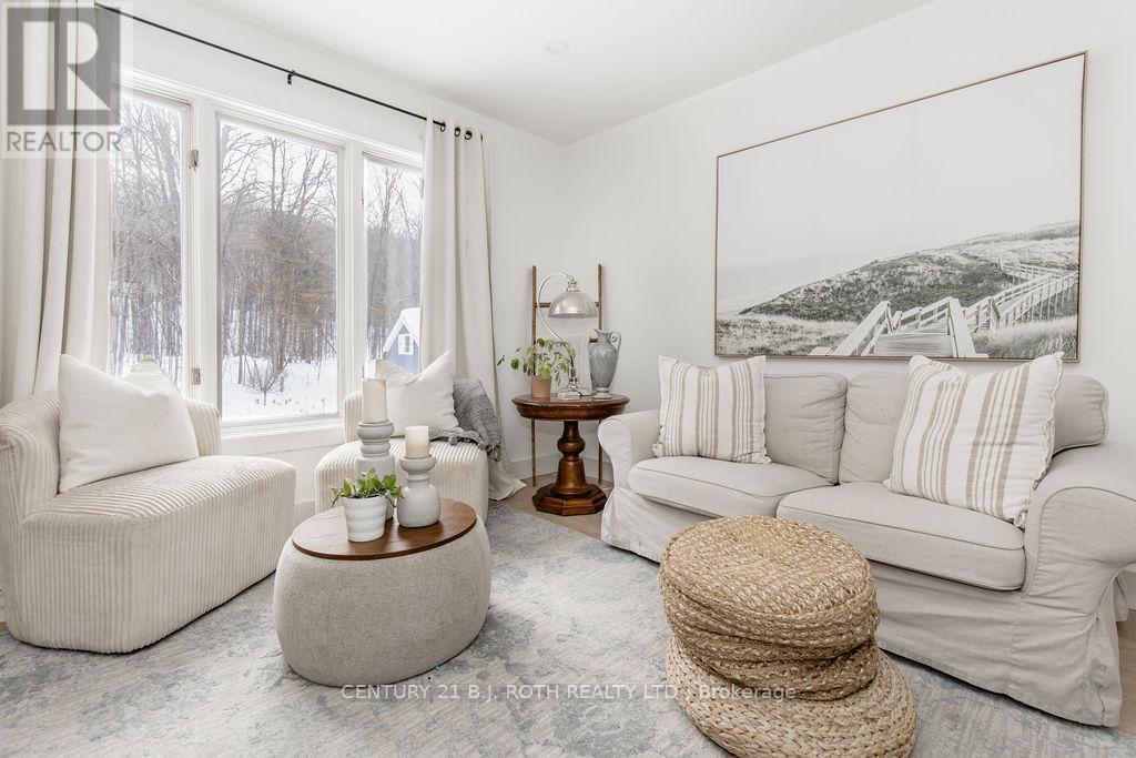 7 Priest Avenue, Springwater, Ontario  L9X 0G9 - Photo 16 - S12873340