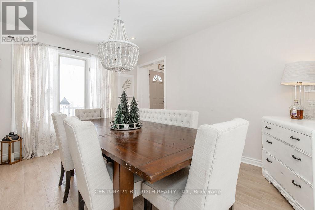 7 Priest Avenue, Springwater, Ontario  L9X 0G9 - Photo 17 - S12873340