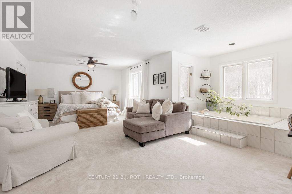 7 Priest Avenue, Springwater, Ontario  L9X 0G9 - Photo 24 - S12873340