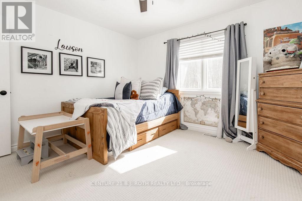 7 Priest Avenue, Springwater, Ontario  L9X 0G9 - Photo 32 - S12873340