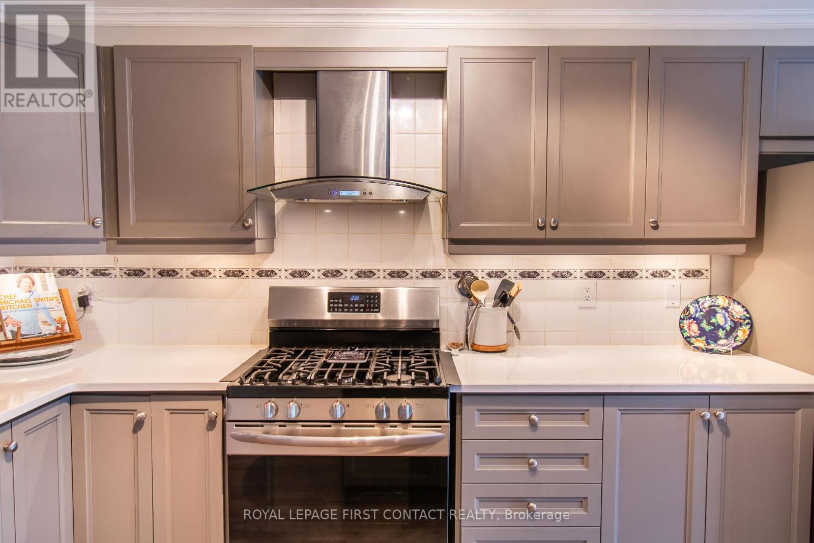 249 Esther Drive, Barrie, Ontario  L4N 0G3 - Photo 9 - S12873356