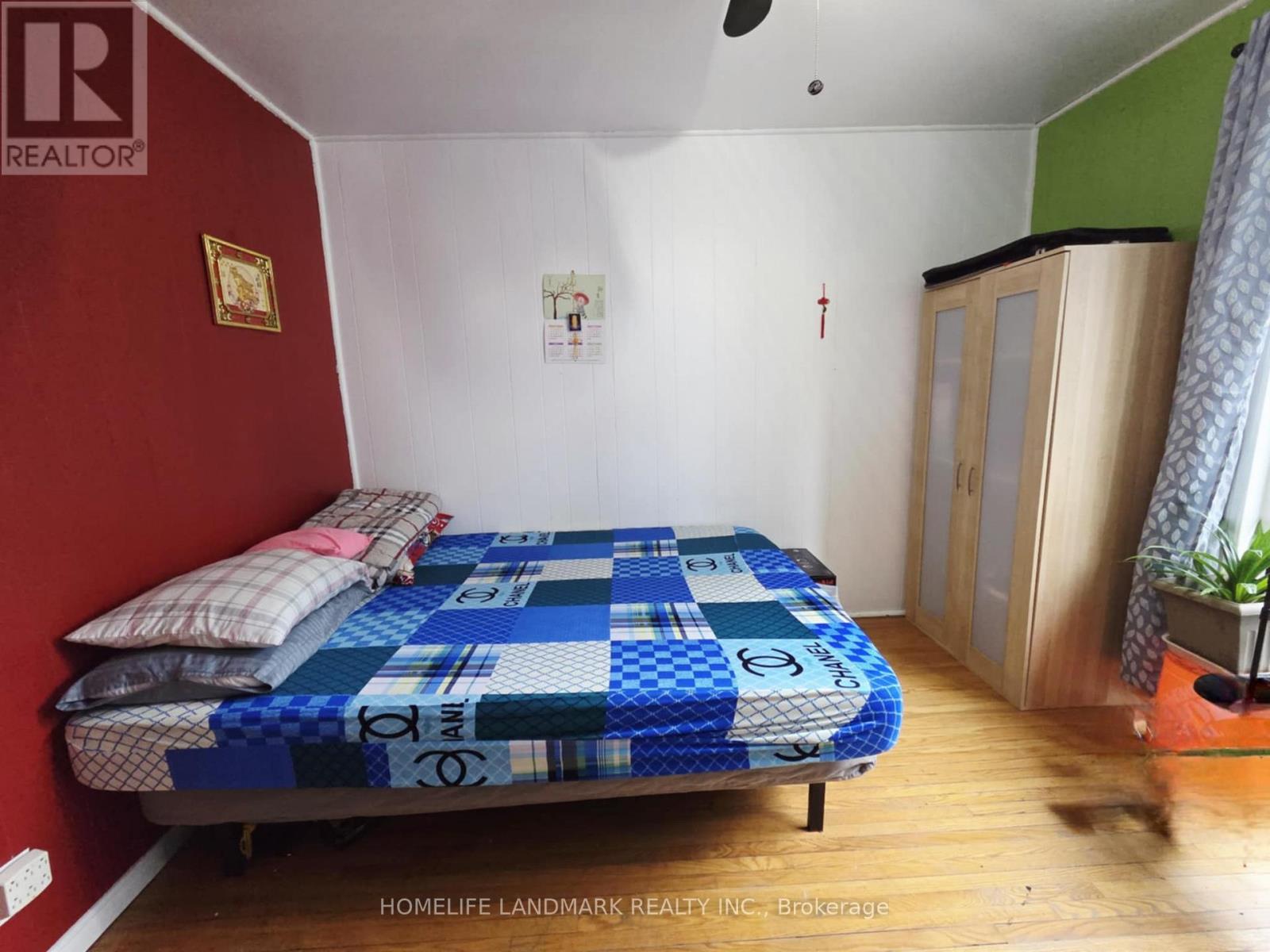 7 Burtonwood Crescent, Toronto, Ontario  M9V 3L9 - Photo 11 - W12873328