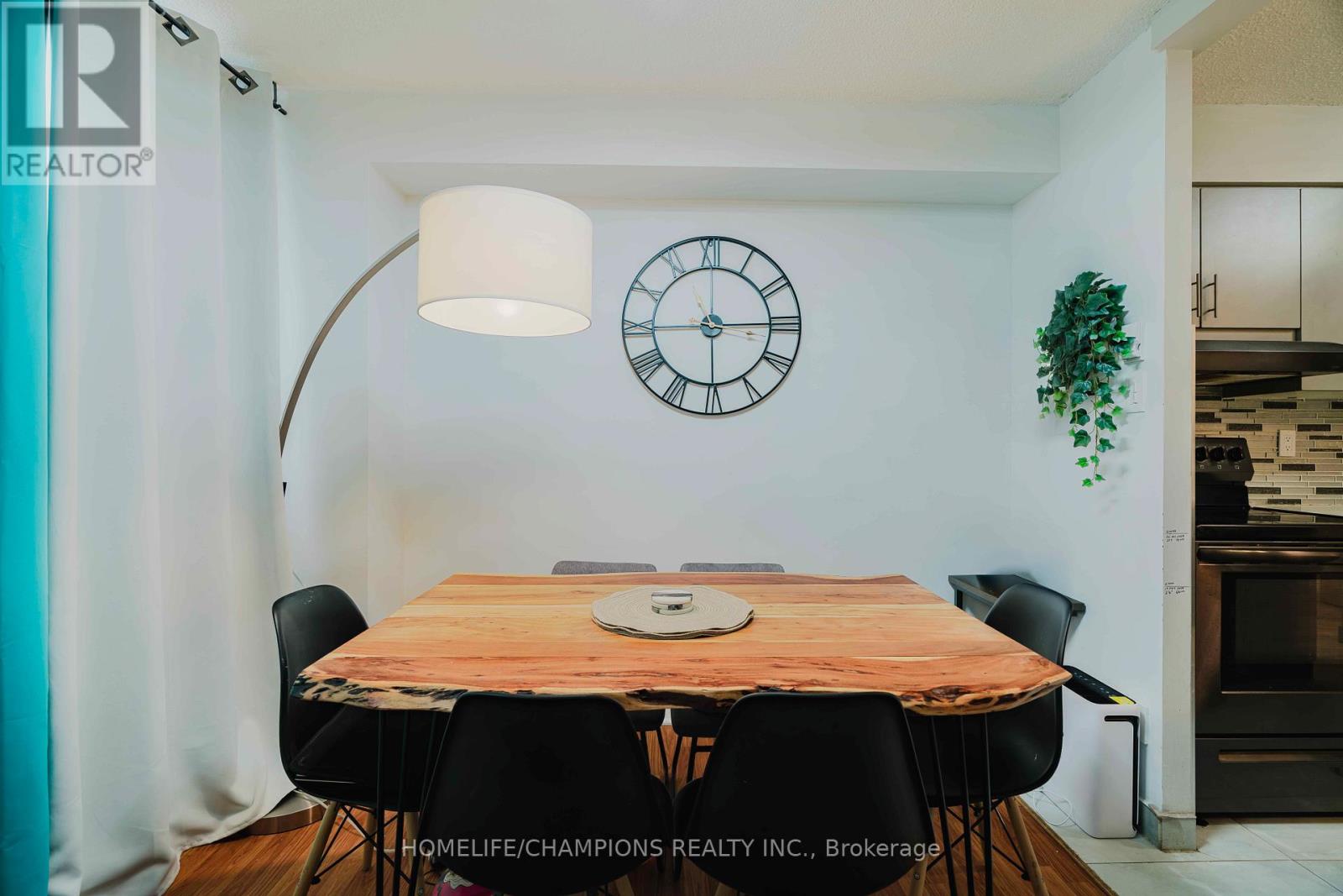 205 - 1050 Stainton Drive, Mississauga, Ontario  L5C 2T8 - Photo 18 - W12873368