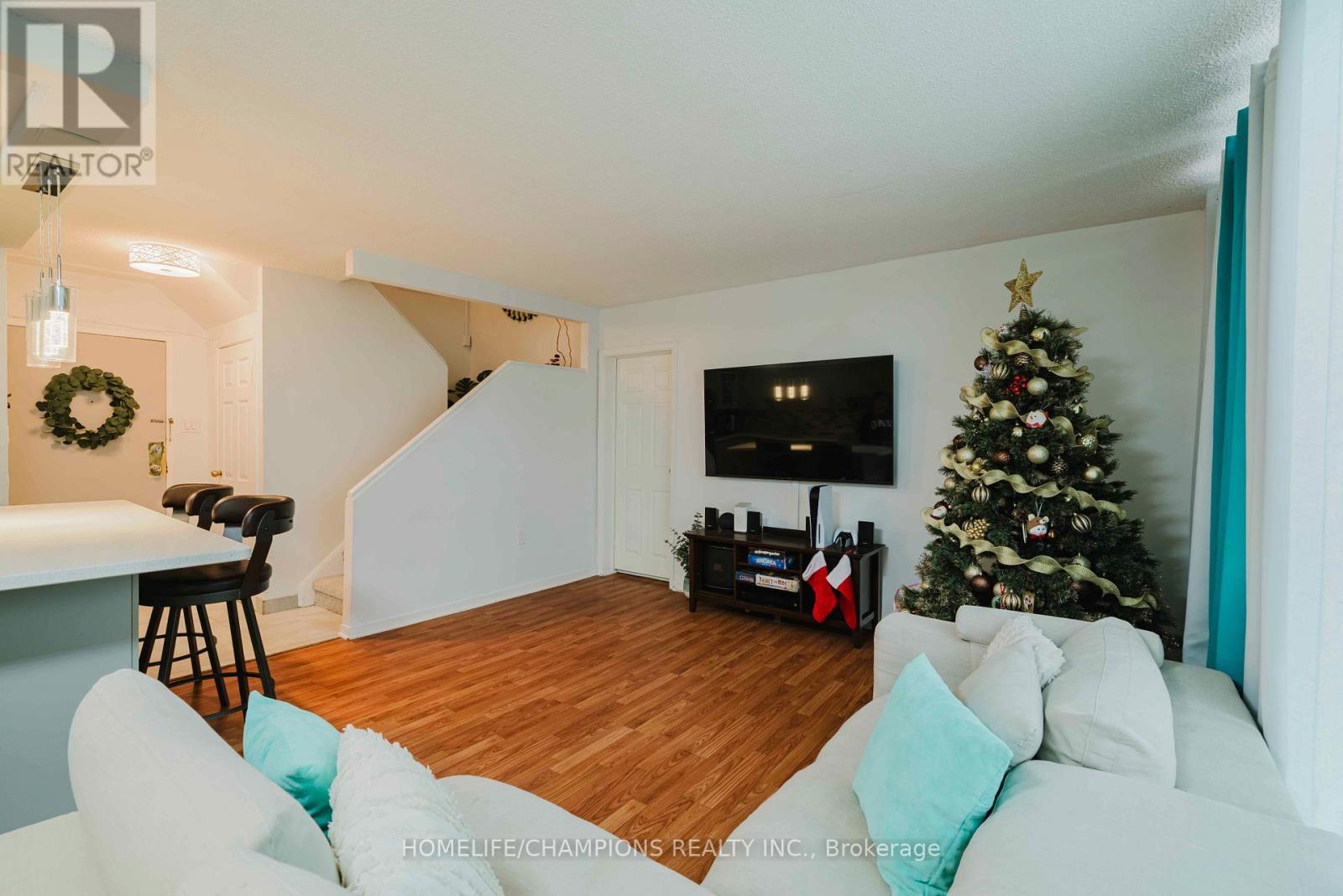 205 - 1050 Stainton Drive, Mississauga, Ontario  L5C 2T8 - Photo 8 - W12873368