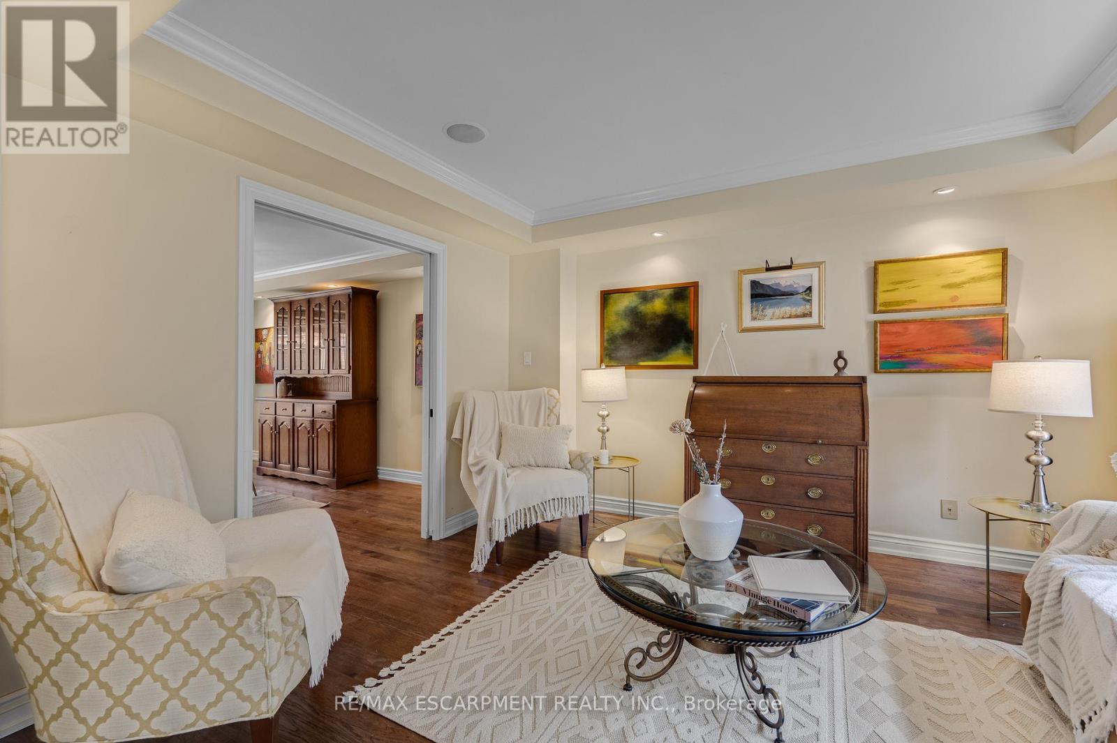 333 Claremont Crescent, Oakville, Ontario  L6J 6J9 - Photo 6 - W12873370