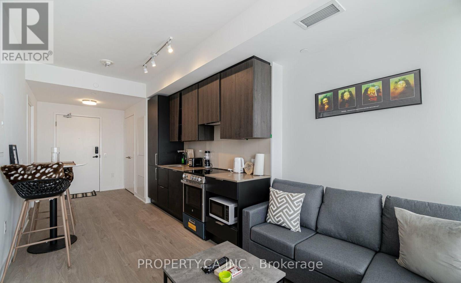 2711 - 3900 Confederation Parkway, Mississauga, Ontario  L5B 0M3 - Photo 19 - W12873376