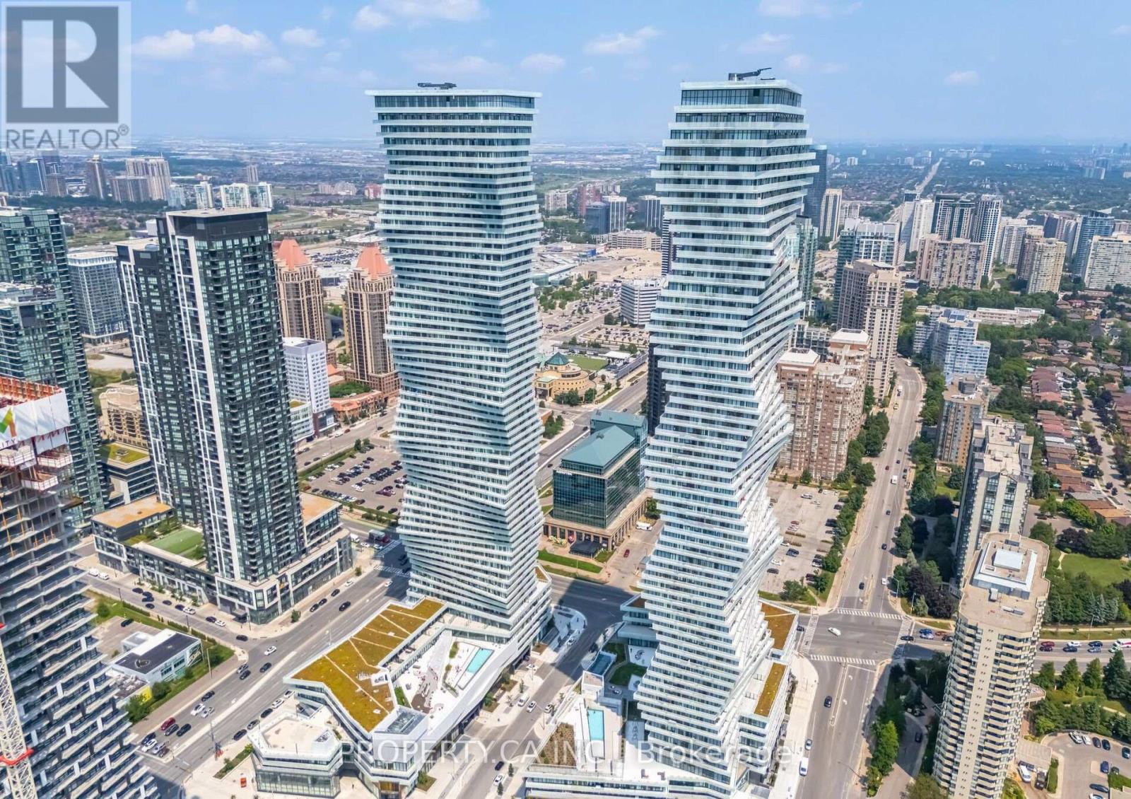 2711 - 3900 Confederation Parkway, Mississauga, Ontario  L5B 0M3 - Photo 2 - W12873376