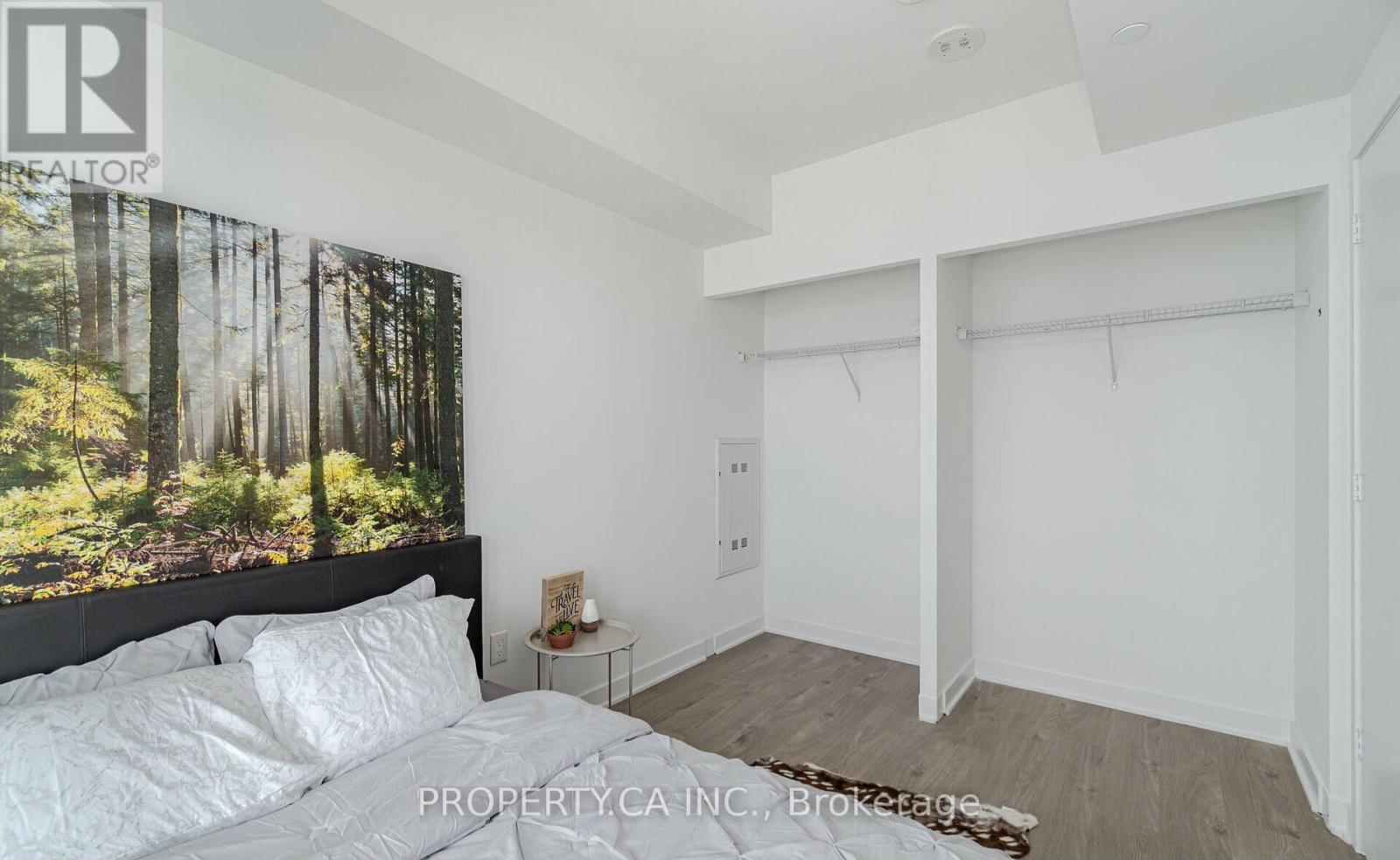 2711 - 3900 Confederation Parkway, Mississauga, Ontario  L5B 0M3 - Photo 24 - W12873376