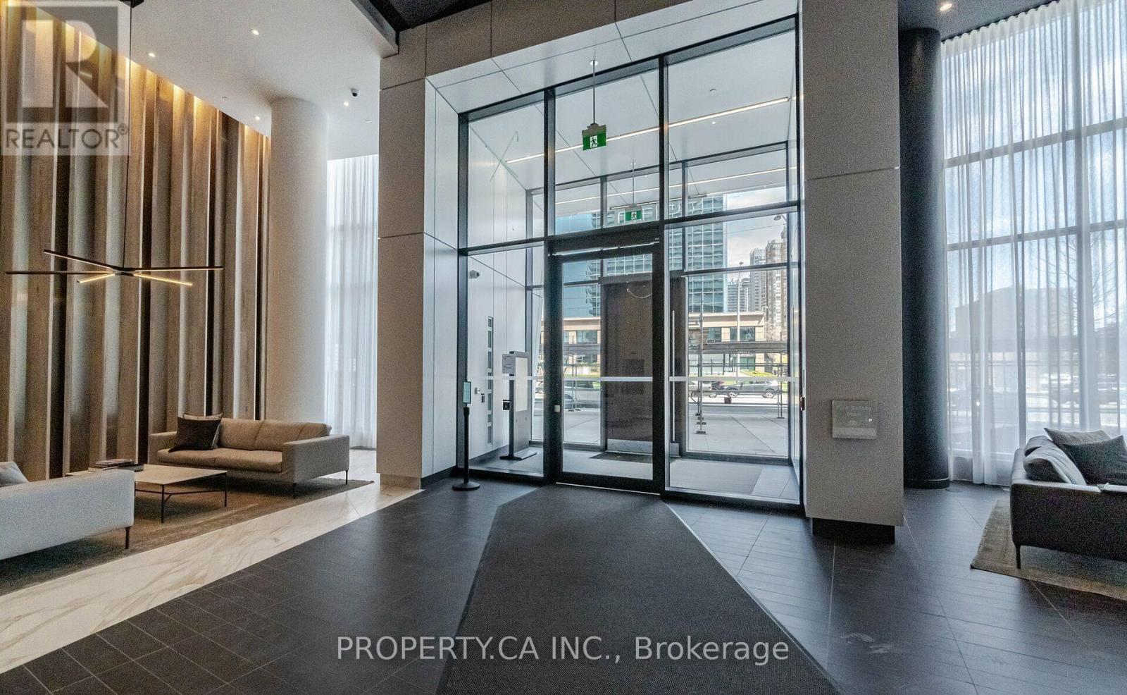 2711 - 3900 Confederation Parkway, Mississauga, Ontario  L5B 0M3 - Photo 9 - W12873376