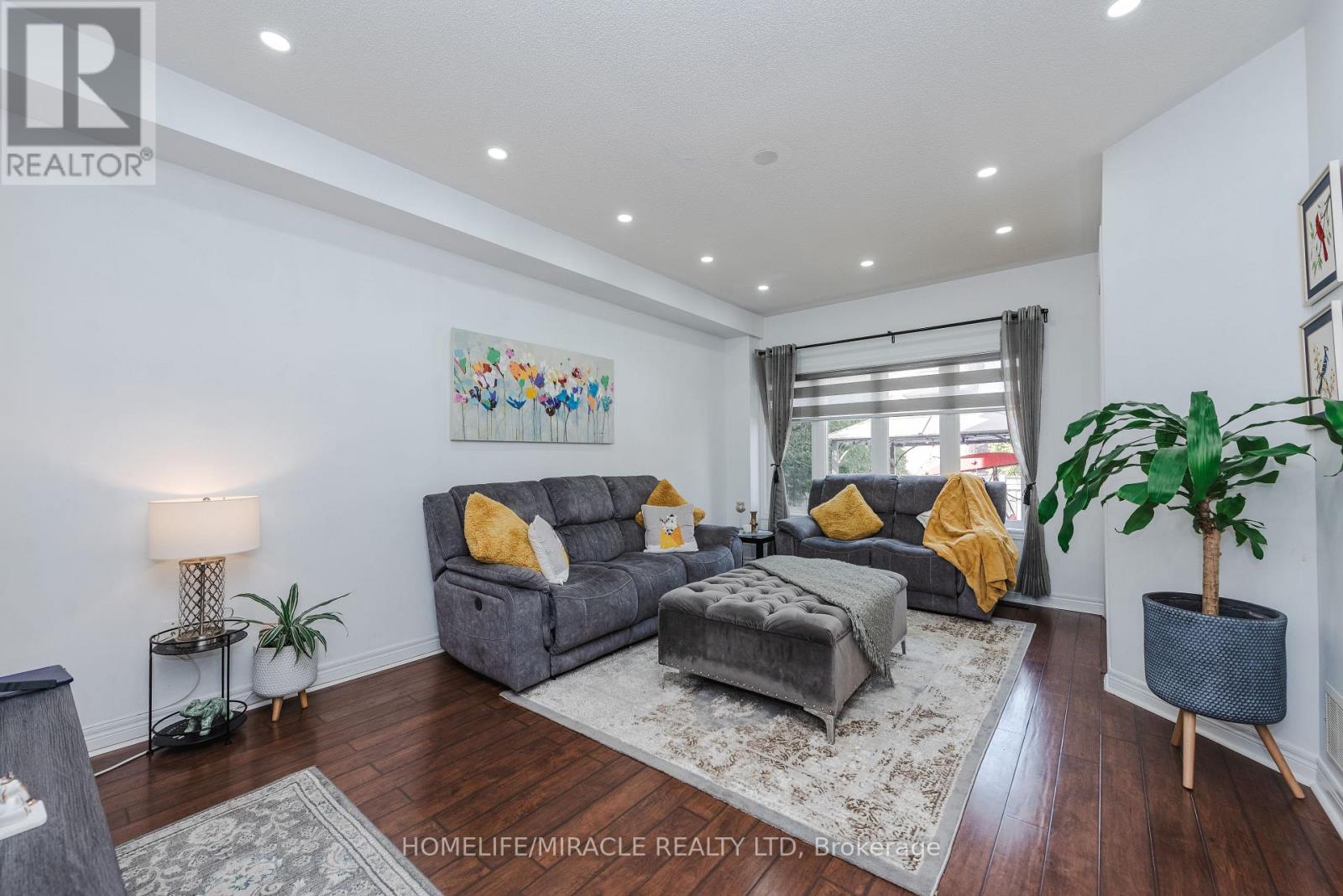 28 Iverson Drive, Brampton, Ontario  L6X 0L6 - Photo 12 - W12873394