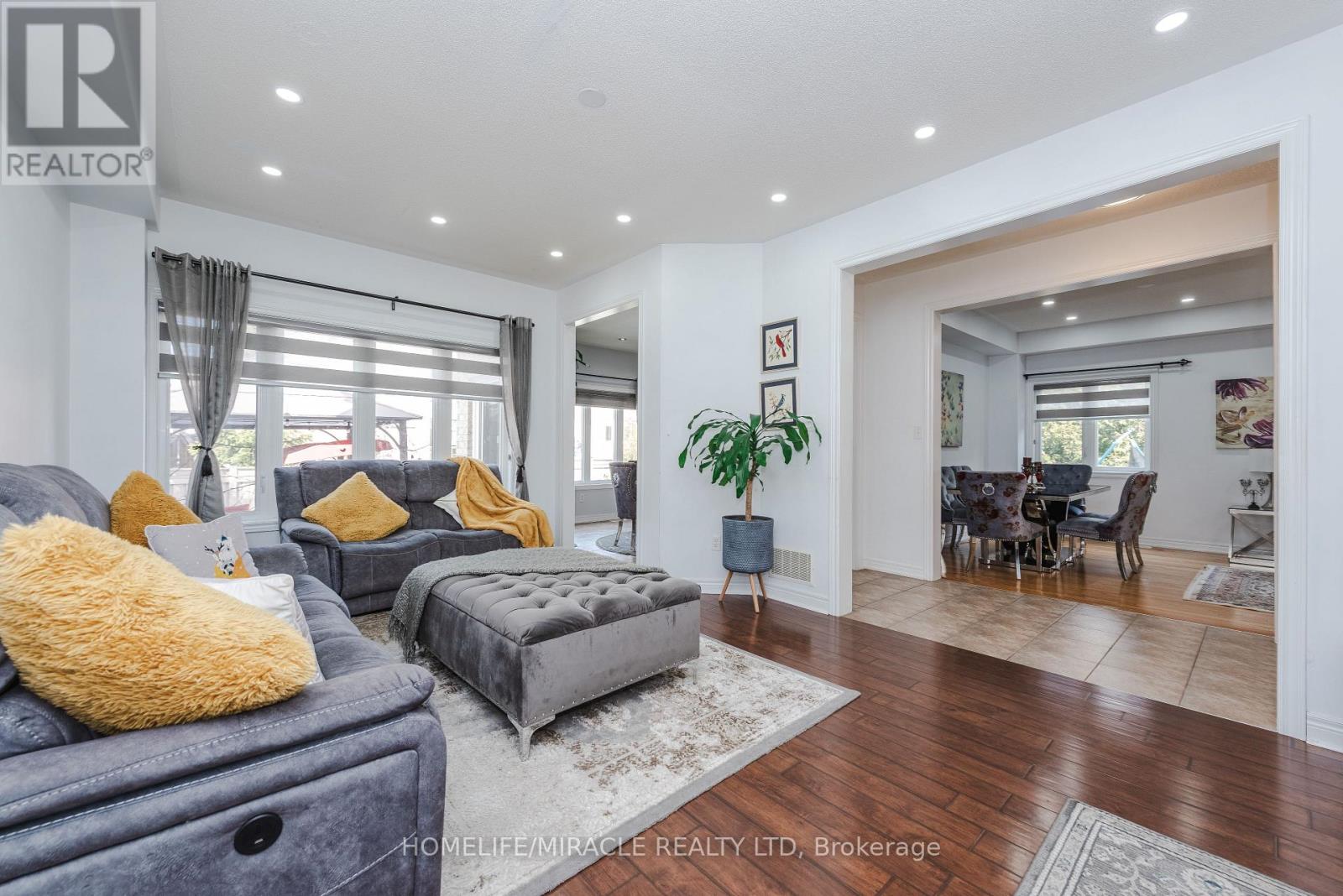 28 Iverson Drive, Brampton, Ontario  L6X 0L6 - Photo 13 - W12873394