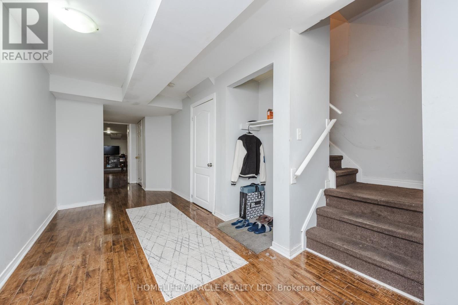 28 Iverson Drive, Brampton, Ontario  L6X 0L6 - Photo 43 - W12873394