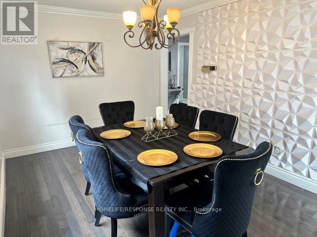 16 Cochrane Avenue, Brampton (Heart Lake East), Ontario  L6Z 4J4 - Photo 14 - W12873446