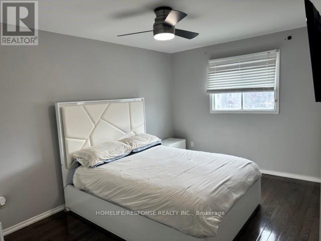 16 Cochrane Avenue, Brampton (Heart Lake East), Ontario  L6Z 4J4 - Photo 25 - W12873446