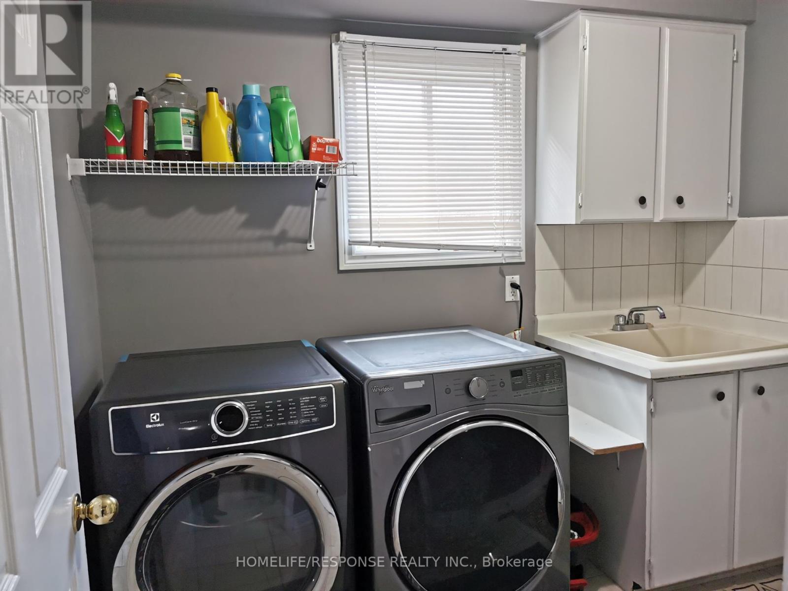 16 Cochrane Avenue, Brampton (Heart Lake East), Ontario  L6Z 4J4 - Photo 29 - W12873446