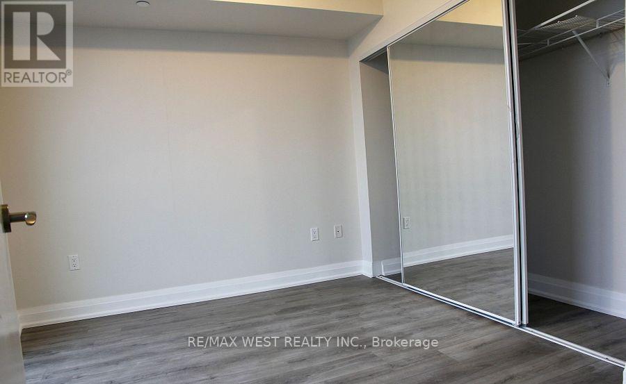 1110 - 9 Valhalla Inn Road, Toronto, Ontario  M9B 0B2 - Photo 12 - W12873450