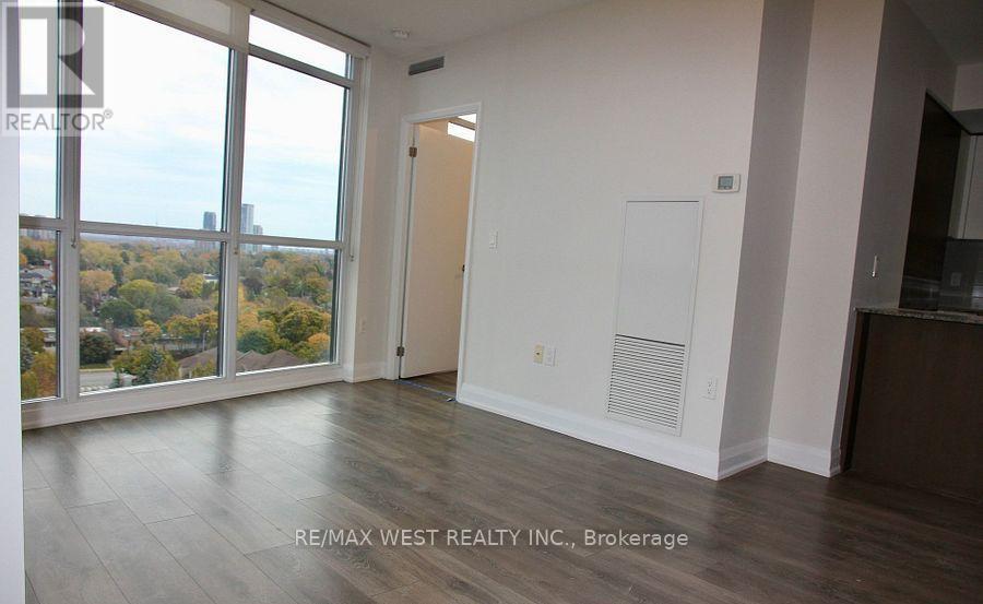 1110 - 9 Valhalla Inn Road, Toronto, Ontario  M9B 0B2 - Photo 13 - W12873450