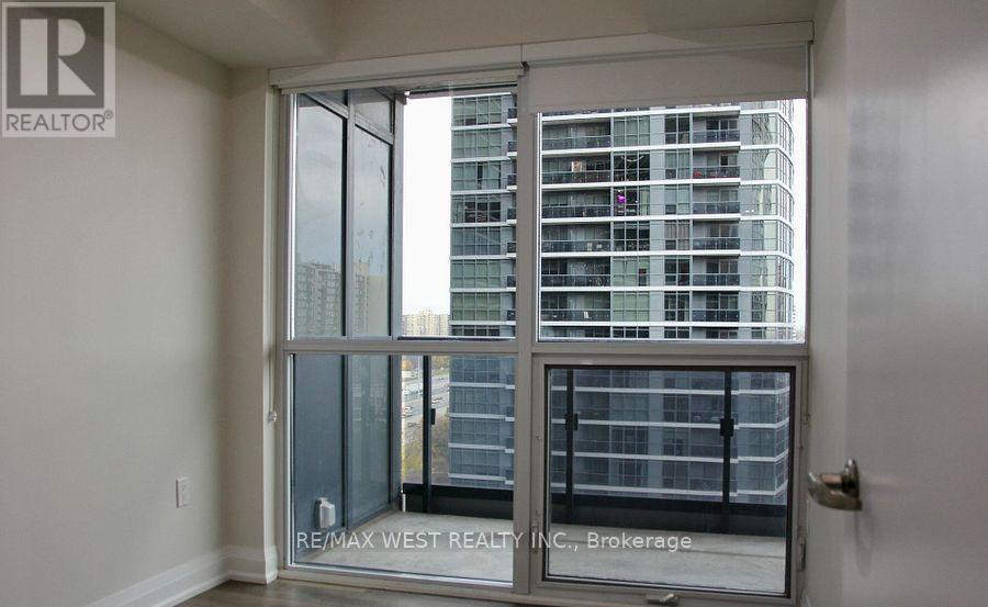 1110 - 9 Valhalla Inn Road, Toronto, Ontario  M9B 0B2 - Photo 2 - W12873450