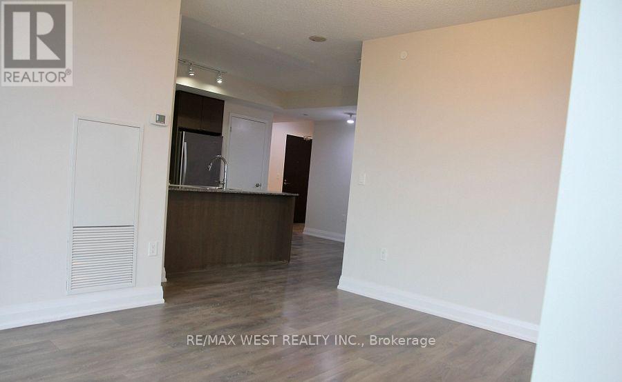 1110 - 9 Valhalla Inn Road, Toronto, Ontario  M9B 0B2 - Photo 6 - W12873450