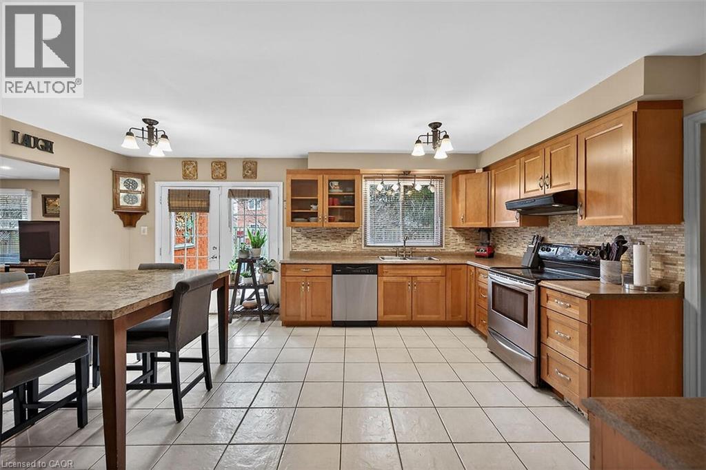 208 Meadowbrook Drive, Ancaster, Ontario  L9G 4P5 - Photo 10 - 40811621