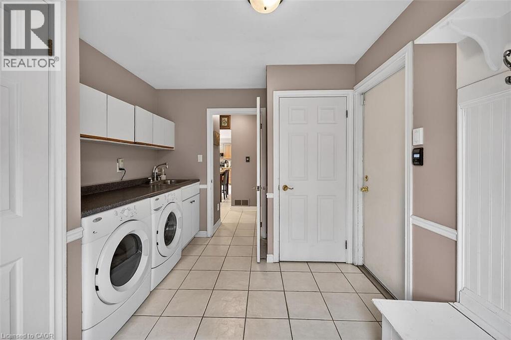 208 Meadowbrook Drive, Ancaster, Ontario  L9G 4P5 - Photo 18 - 40811621