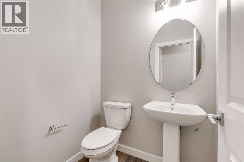 483 Hotchkiss Manor Se, Calgary, Alberta  T3S 0T2 - Photo 5 - A2285269