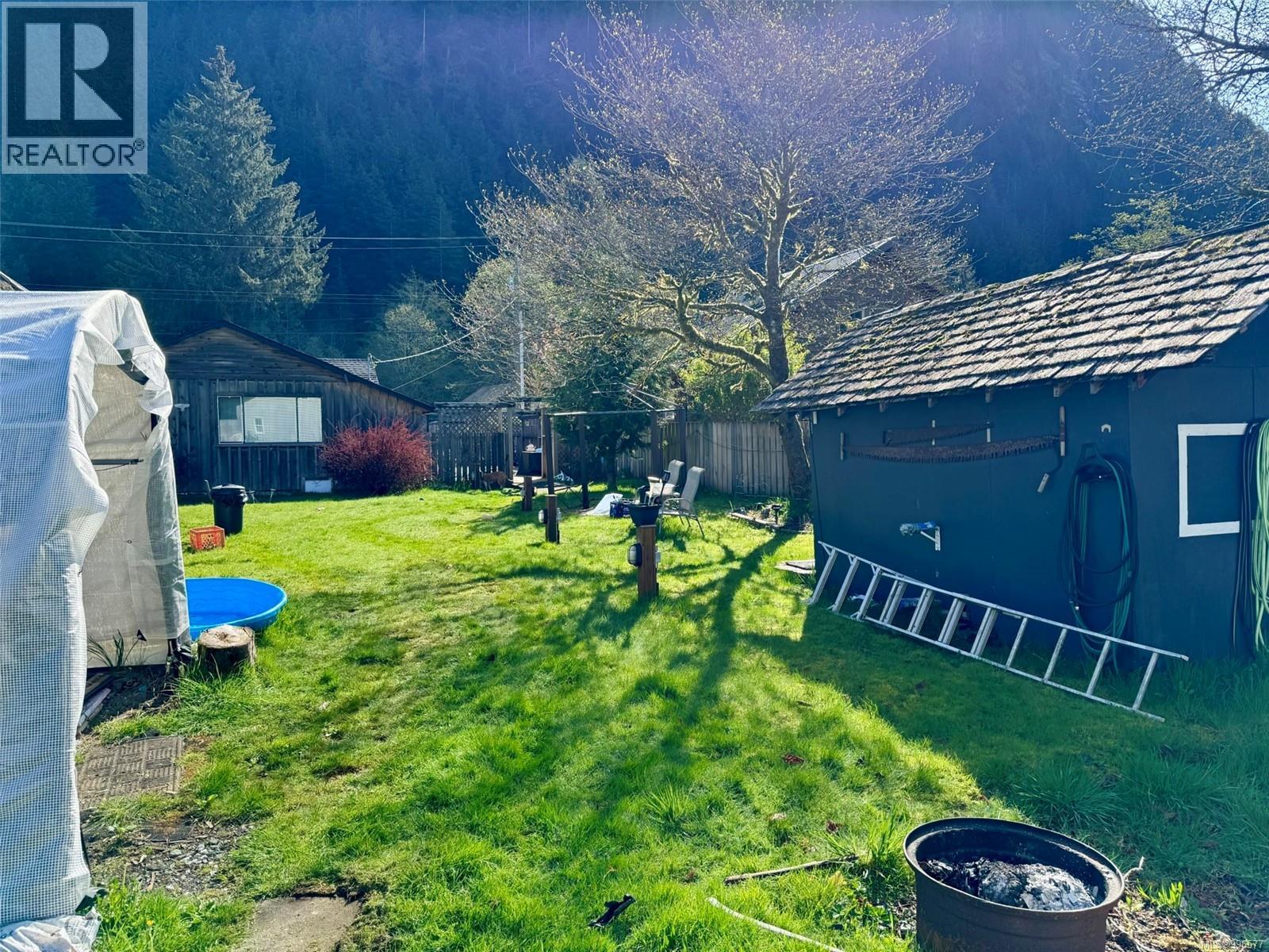 123 Maquinna Ave, Zeballos, British Columbia  V0P 2A0 - Photo 34 - 996577