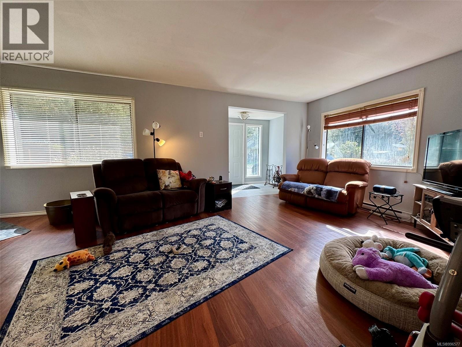 123 Maquinna Ave, Zeballos, British Columbia  V0P 2A0 - Photo 7 - 996577