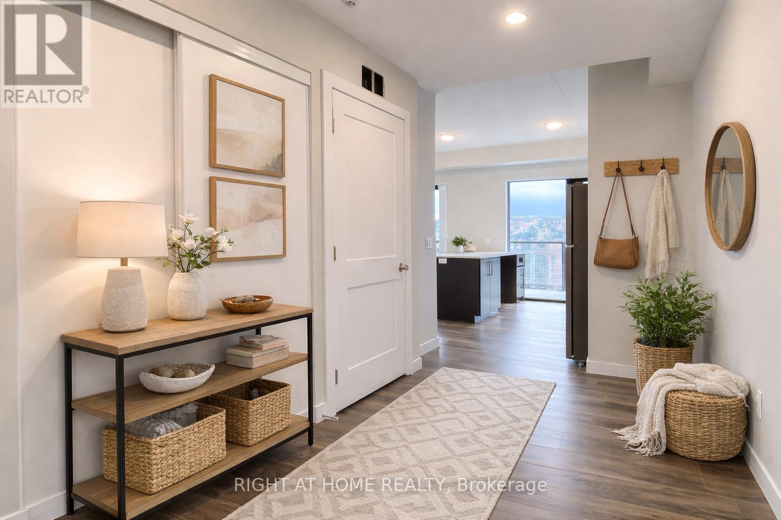 1714 - 15 Queen Street S, Hamilton, Ontario  L8P 0C6 - Photo 4 - X12873334