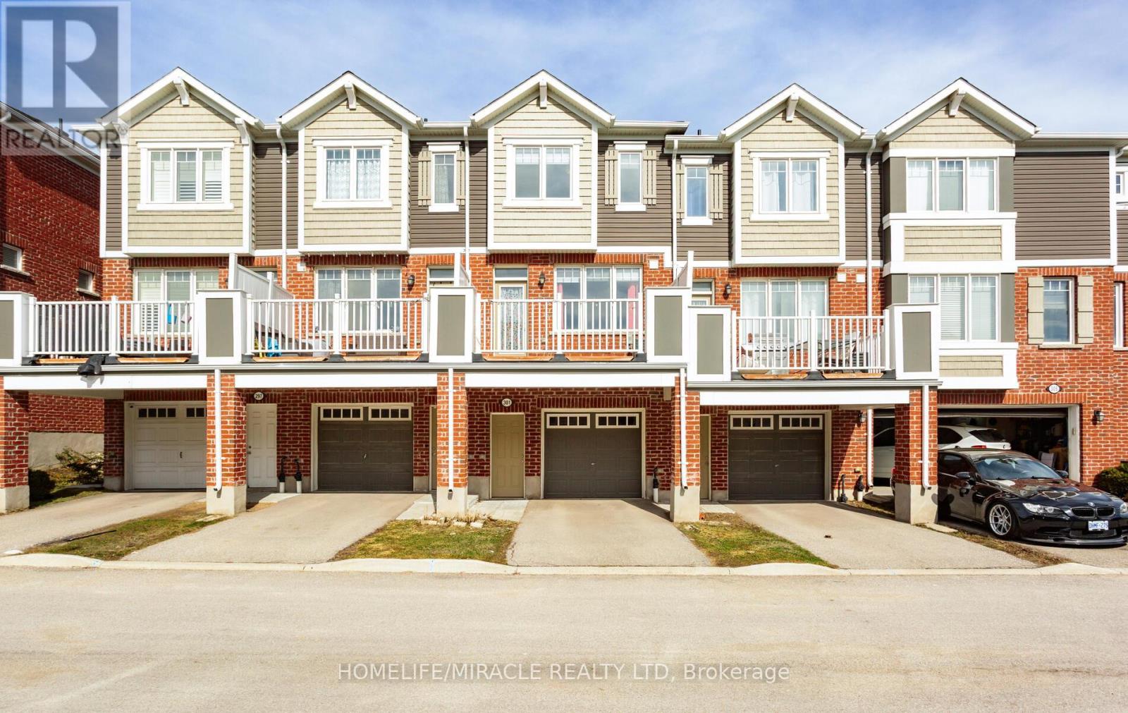 301 Equestrian Way, Cambridge, Ontario  N3E 0C7 - Photo 2 - X12873384