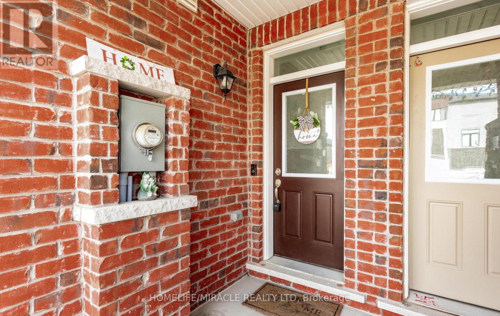 301 Equestrian Way, Cambridge, Ontario  N3E 0C7 - Photo 4 - X12873384