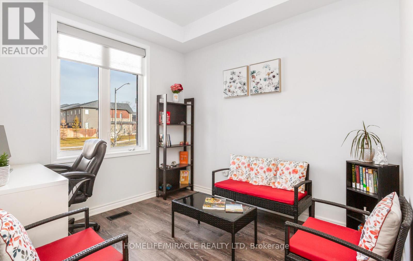 301 Equestrian Way, Cambridge, Ontario  N3E 0C7 - Photo 6 - X12873384