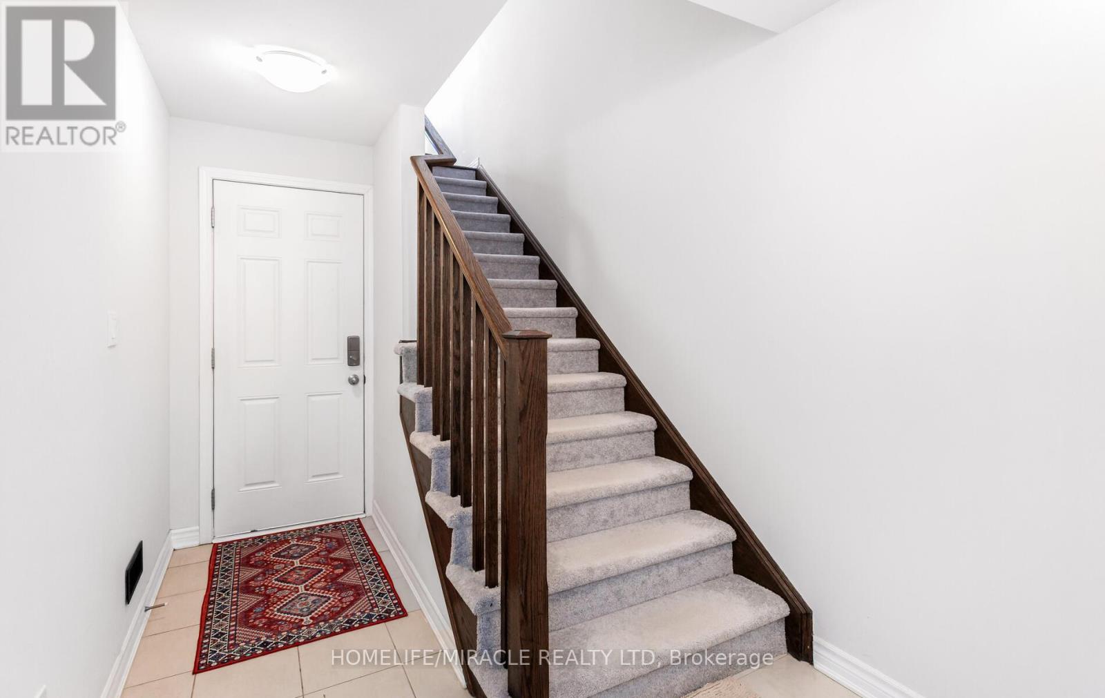 301 Equestrian Way, Cambridge, Ontario  N3E 0C7 - Photo 8 - X12873384