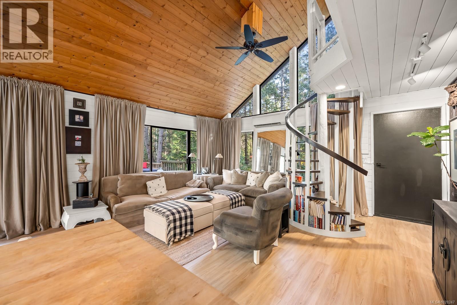 3480 Brigantine Cres, Hornby Island, British Columbia  V0R 1Z0 - Photo 9 - 1028247