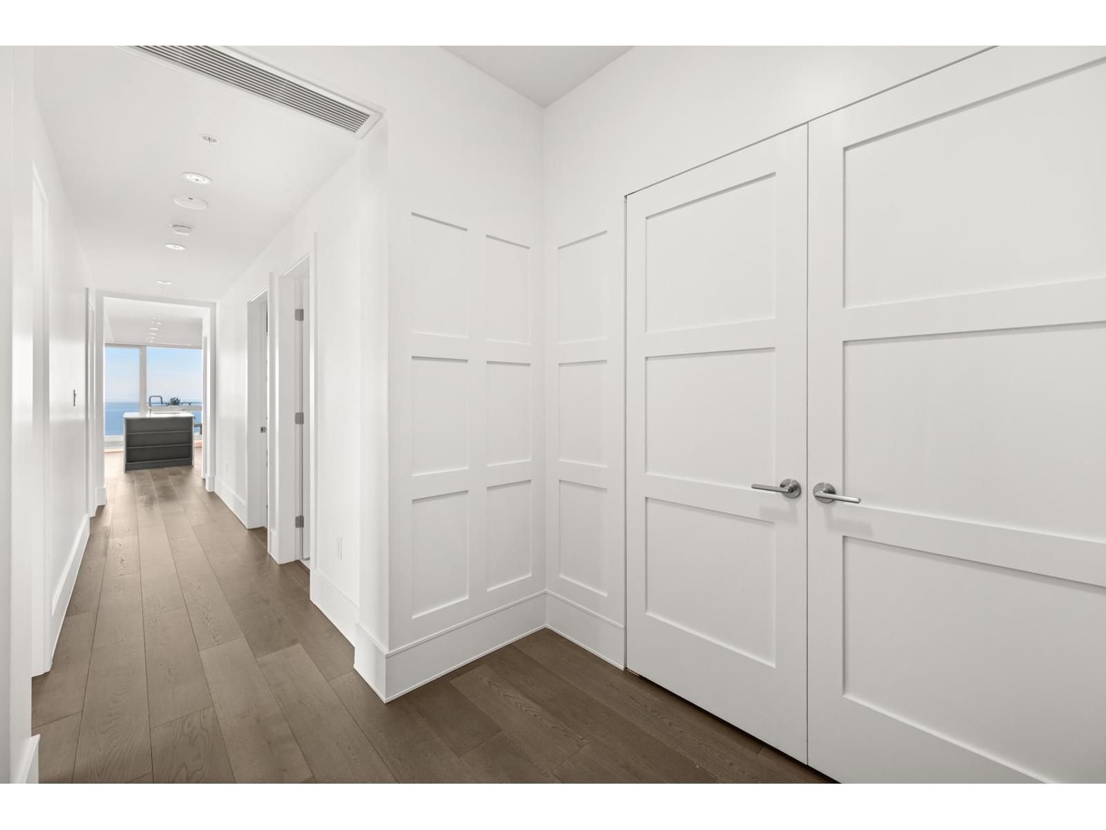 2004 1501 Foster Street, White Rock, British Columbia  V4B 0C3 - Photo 3 - R3095745