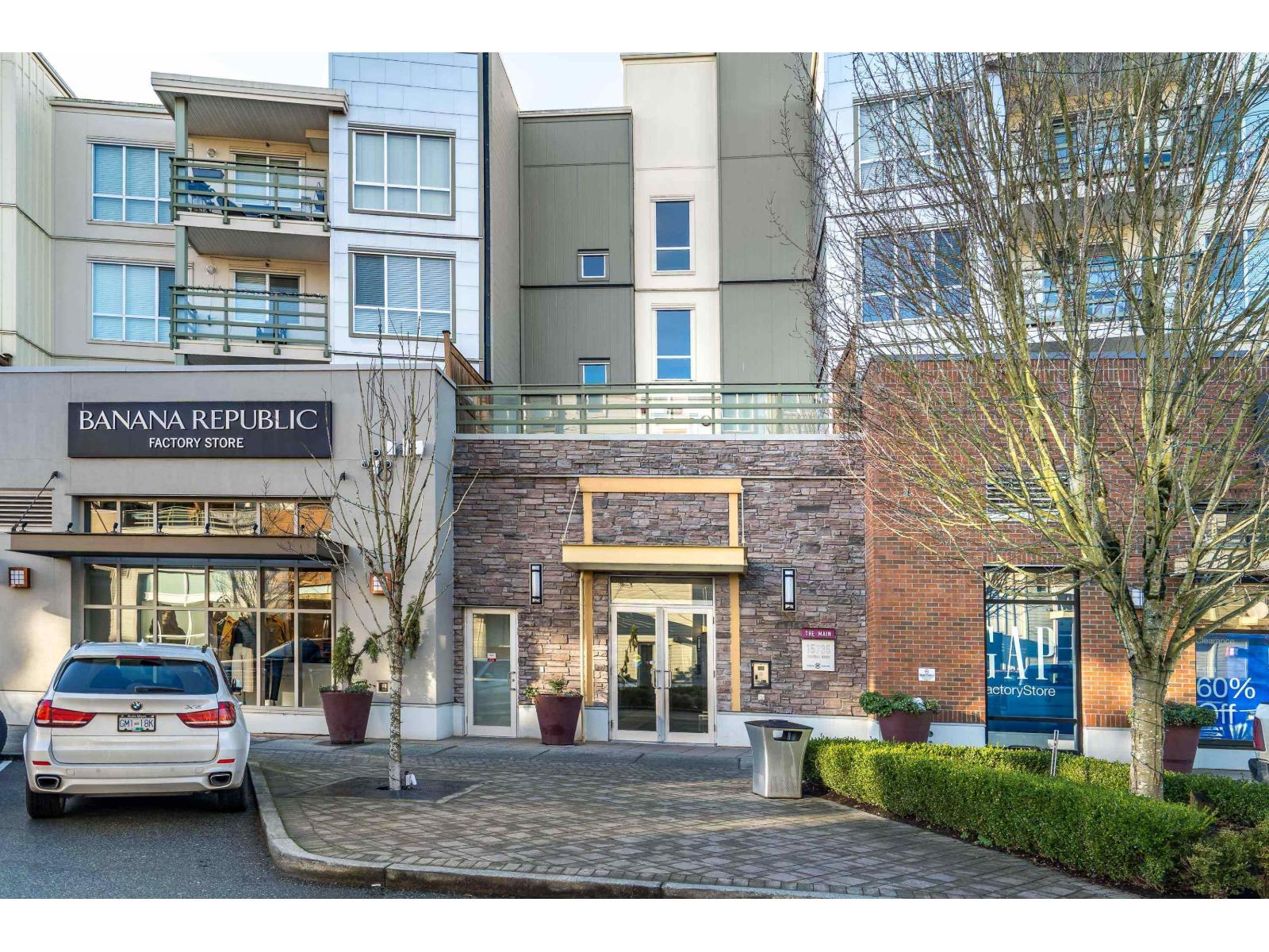 220 15735 CROYDON DRIVE, surrey, British Columbia