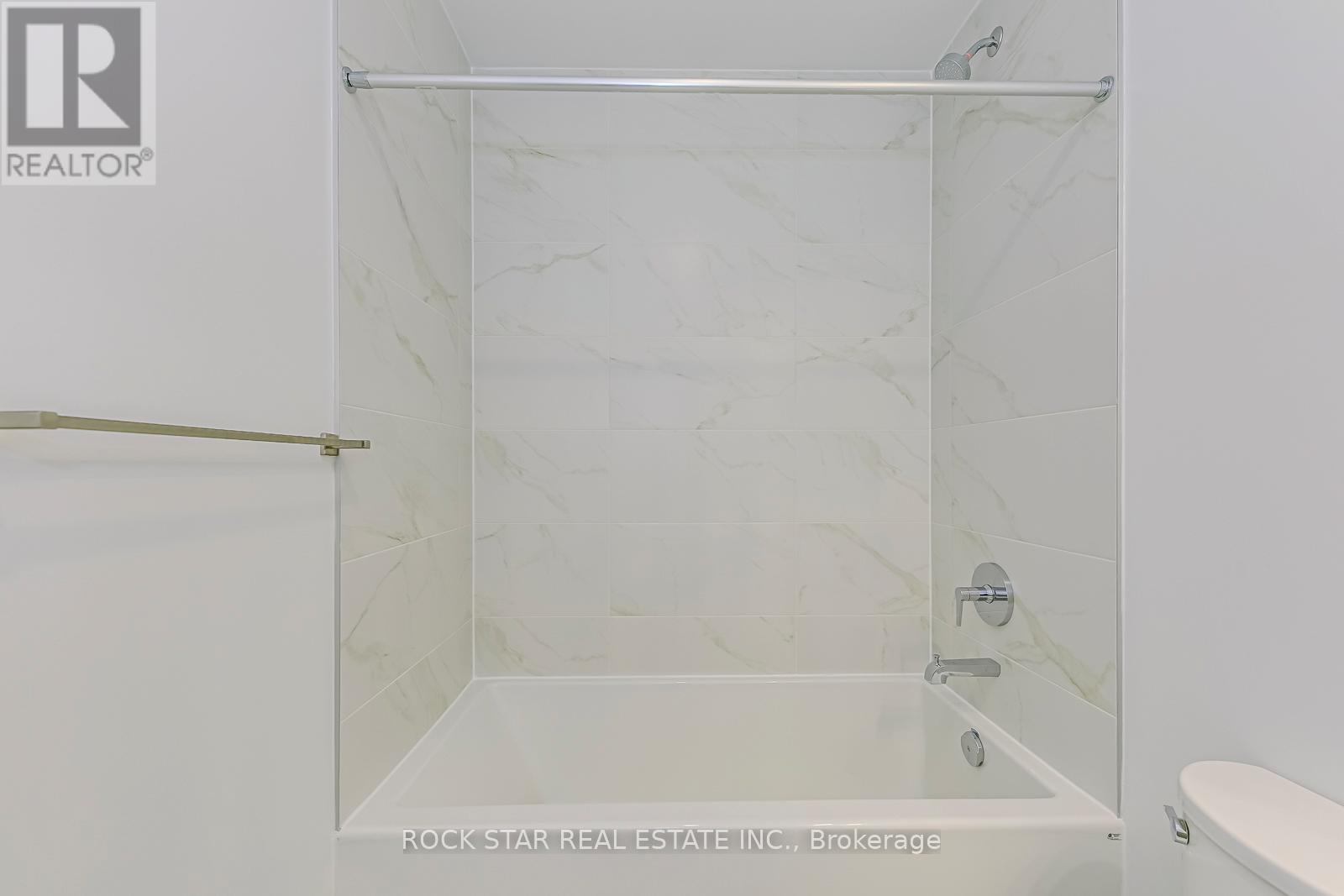 601 - 395 Dundas Street W, Oakville (Go Glenorchy), Ontario  L6M 5R8 - Photo 21 - W12758844