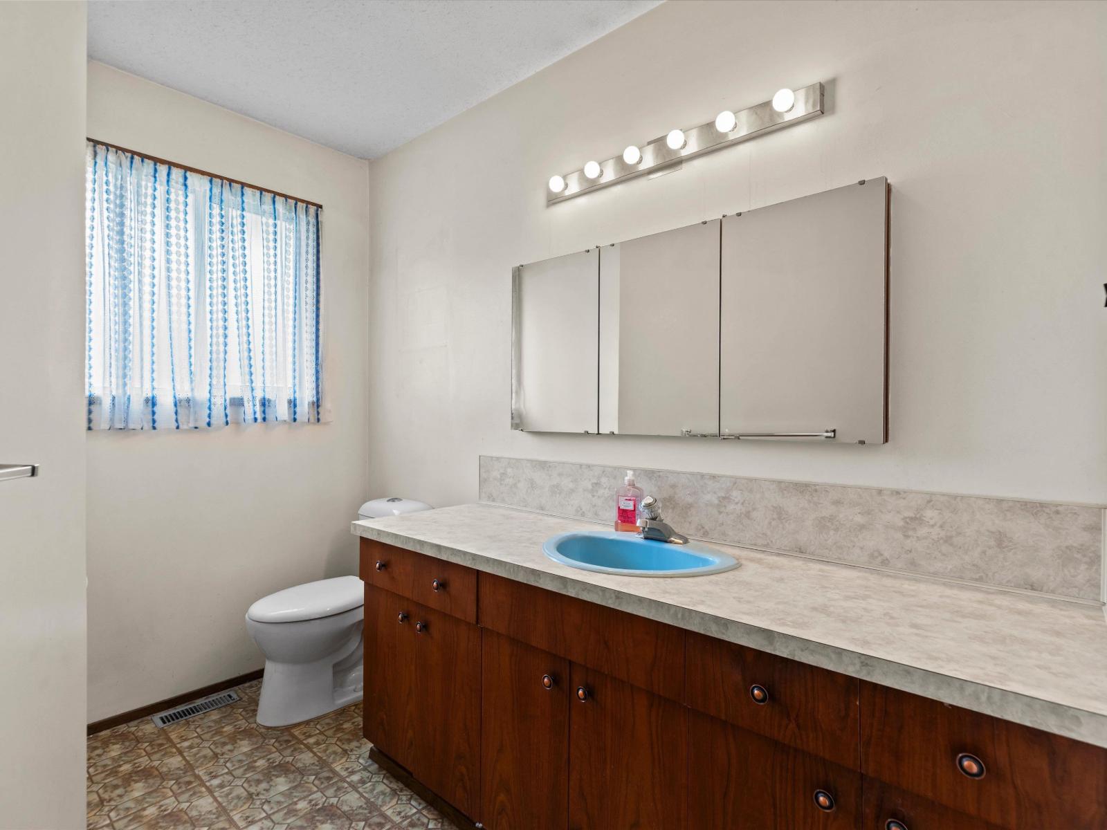 45240 Trutch Avenue, Chilliwack Proper West, Chilliwack, British Columbia  V2P 6V6 - Photo 23 - R3098908