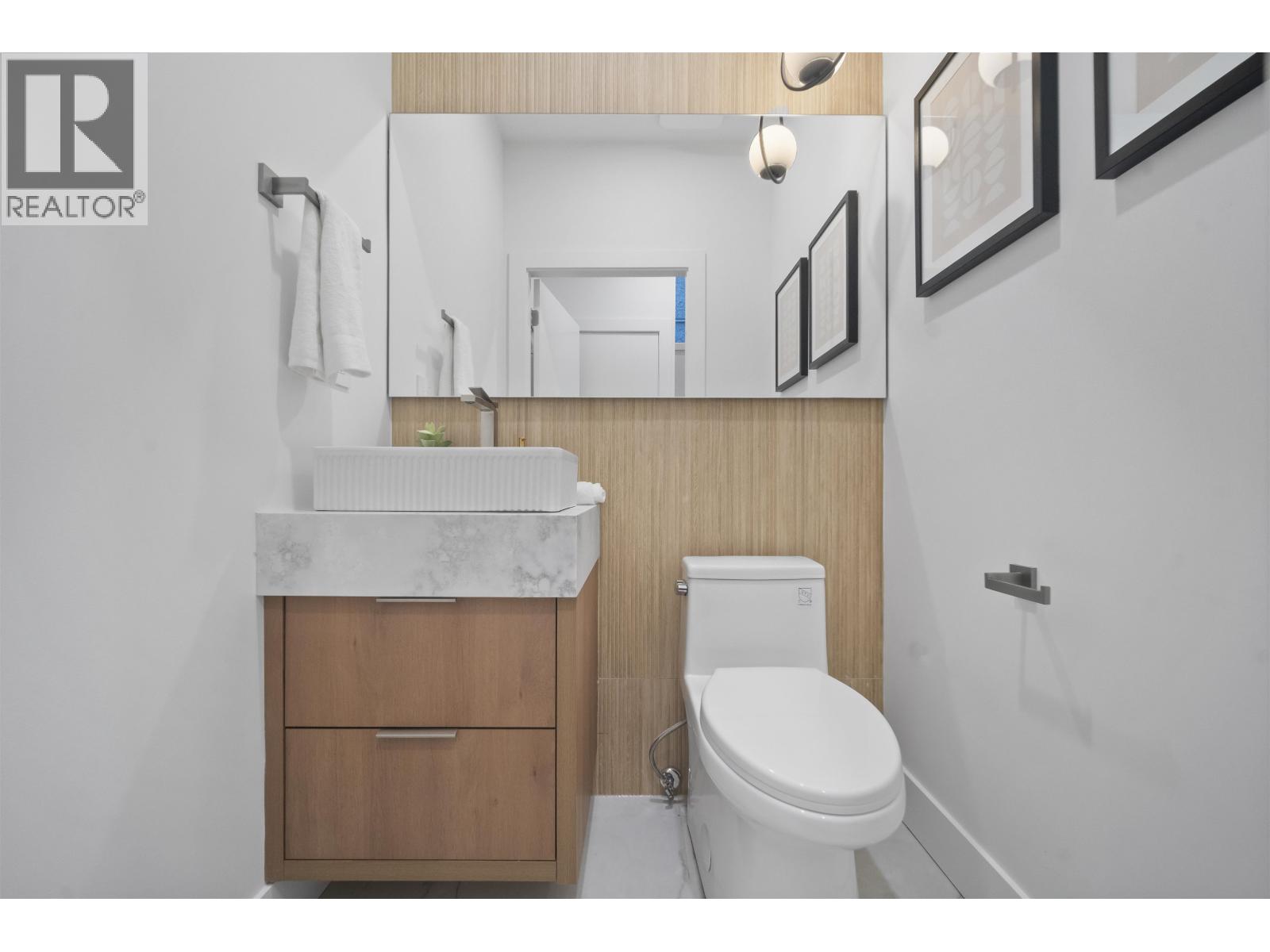 1 2386 E 45th Avenue, Vancouver, British Columbia  V5R 1K3 - Photo 8 - R3098441