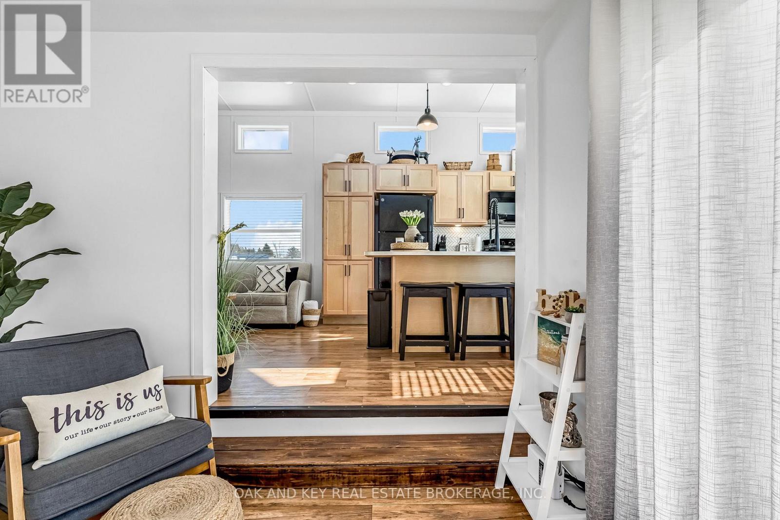 203 - 4838 Switzer Drive, Southwest Middlesex, Ontario  N0L 1A0 - Photo 10 - X12873476