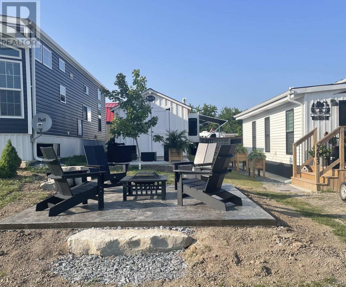 203 - 4838 Switzer Drive, Southwest Middlesex, Ontario  N0L 1A0 - Photo 36 - X12873476