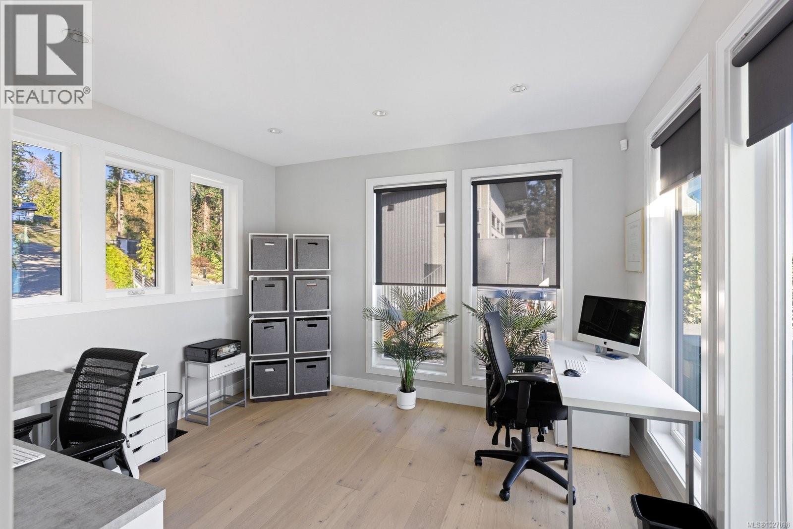 2355 Tryon Rd, North Saanich, British Columbia  V8L 5H8 - Photo 34 - 1027898