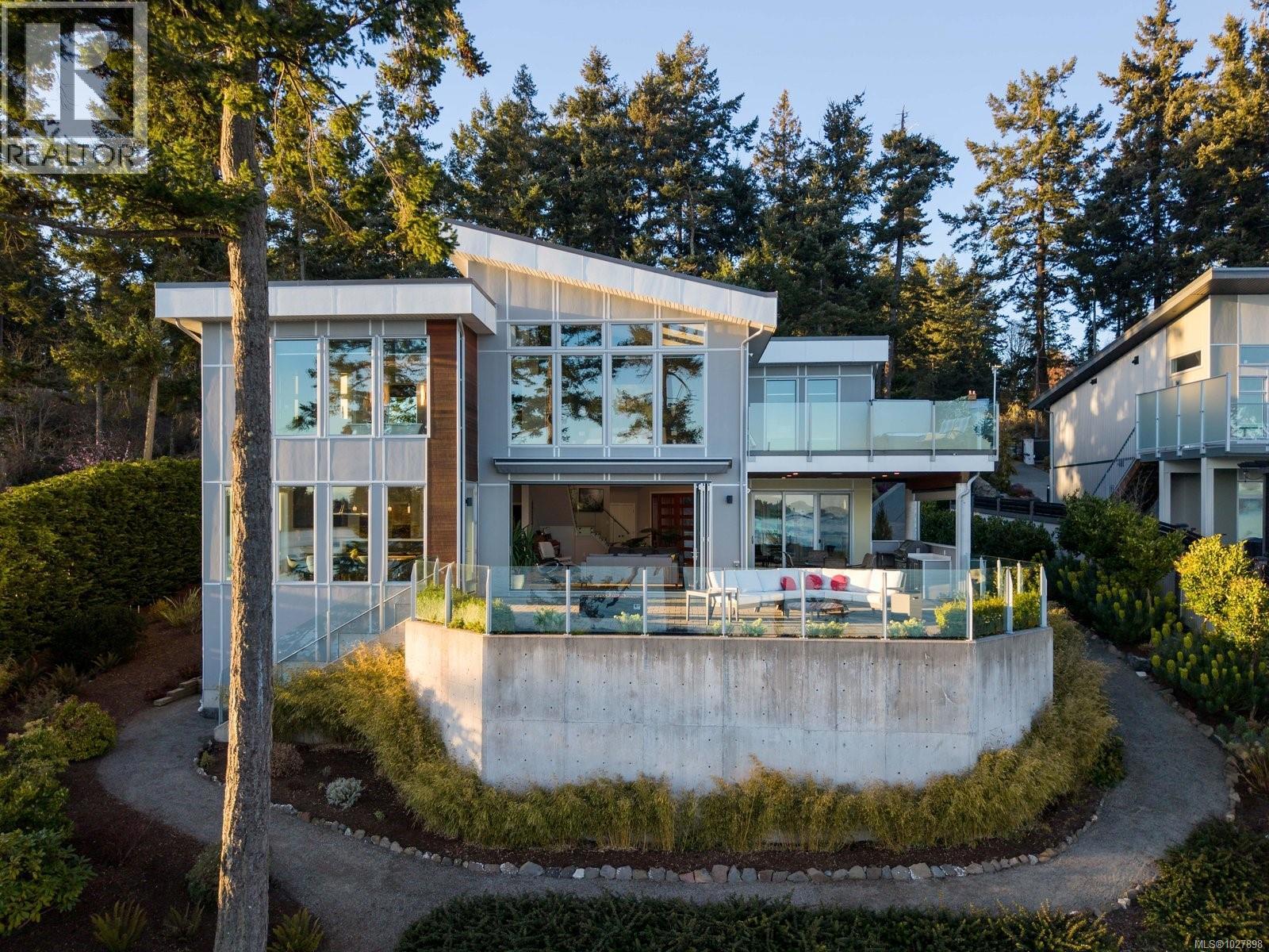 2355 Tryon Rd, North Saanich, British Columbia  V8L 5H8 - Photo 43 - 1027898