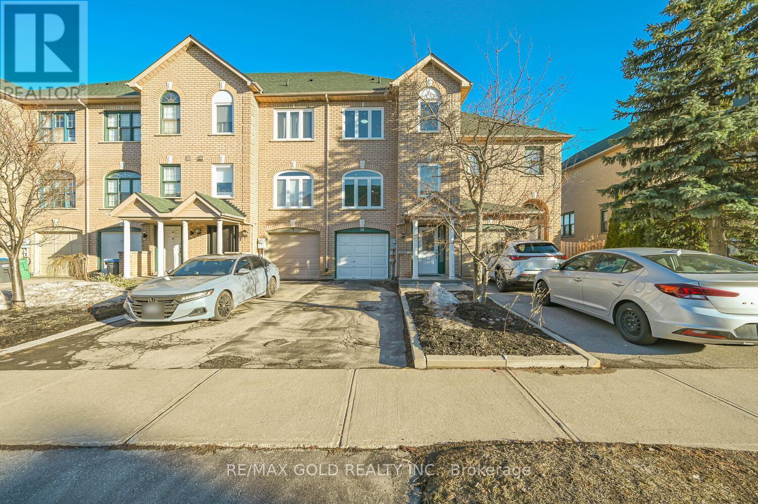 10 Provincial Place, Brampton, Ontario  L6S 6C1 - Photo 4 - W12872380