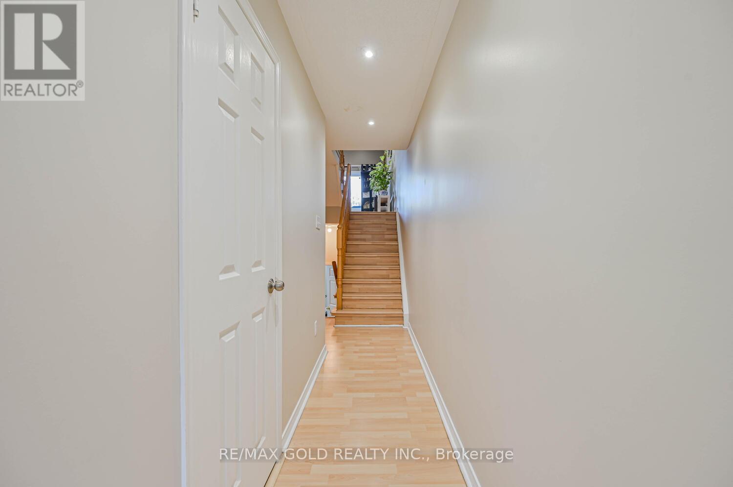 10 Provincial Place, Brampton, Ontario  L6S 6C1 - Photo 8 - W12872380